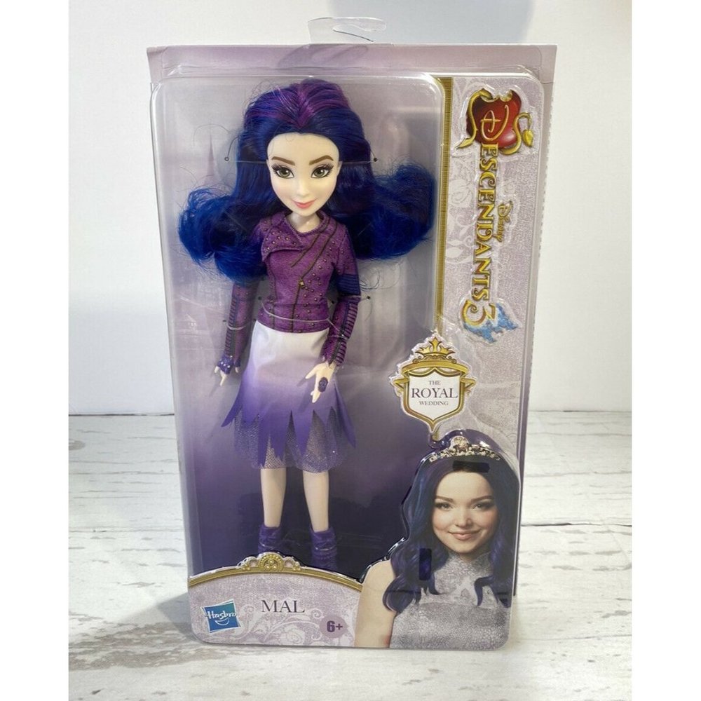 Disney Descendants 3 Mal Hearts Gown Doll The Royal Wedding Purple Dress New